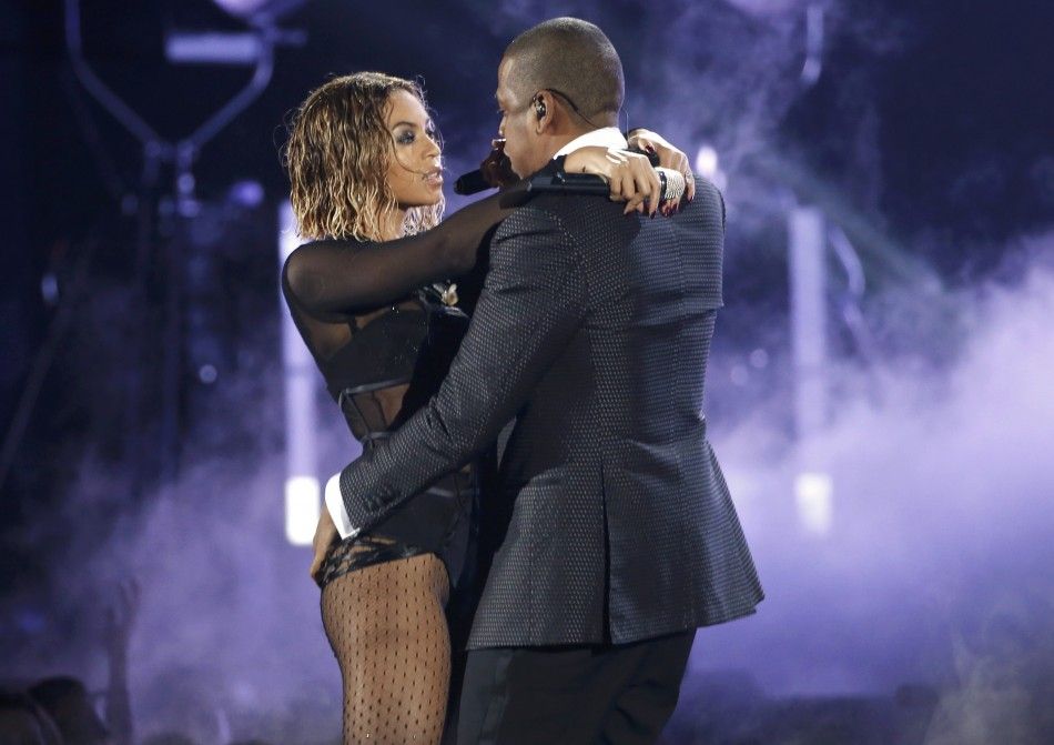 Beyonce and Jay-Z perform quotDrunk In Lovequot at the 56th annual Grammy Awards in Los Angeles, California January 26, 2014. 