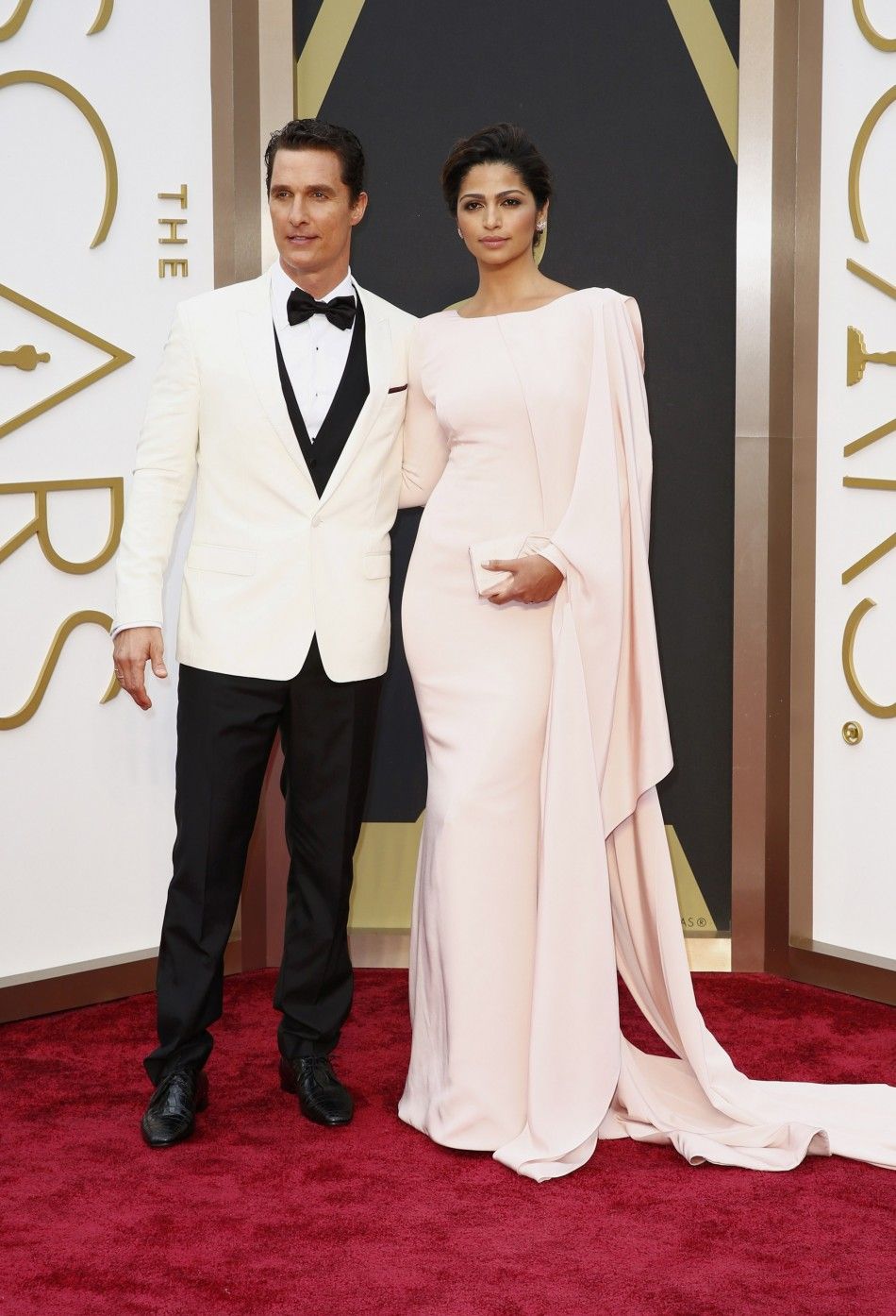 Actor McConaughey and his wife Camila