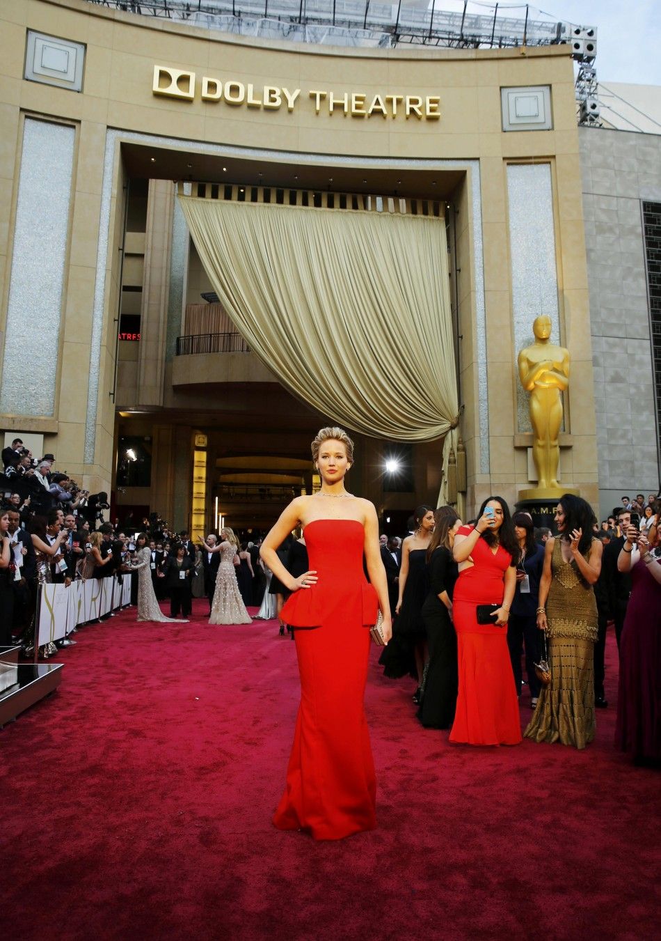 Oscars 2014 Red Carpet Moments Jennifer Lawrence
