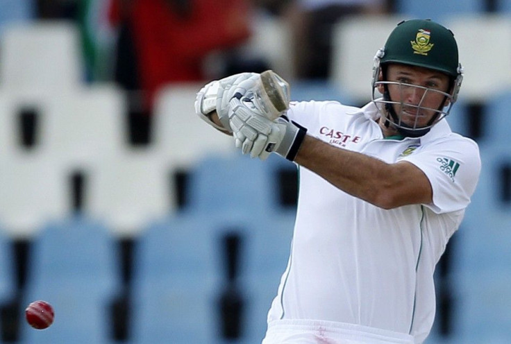 South Africa's captain Graeme Smith plays a shot during the second day of their cricket test match against Australia in Centurion