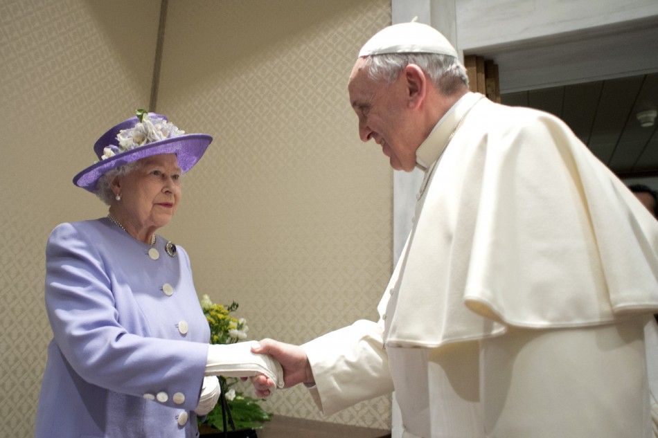 Britains Queen Elizabeth With Pope Francis 