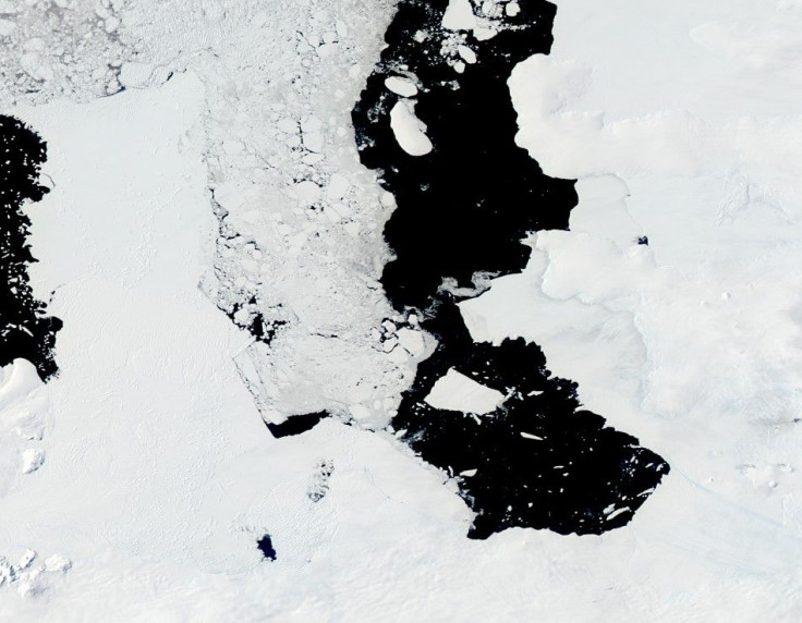 A massive iceberg or ice island of a whooping 255 square miles in size is moving into the ocean off Antarctica. (Photo: NASA/Jeff Schmaltz)