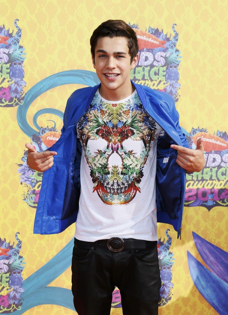 Musician Austin Mahone arrives at the 27th Annual Kids Choice Awards in Los Angeles, California March 29, 2014.  REUTERSDanny Moloshok 