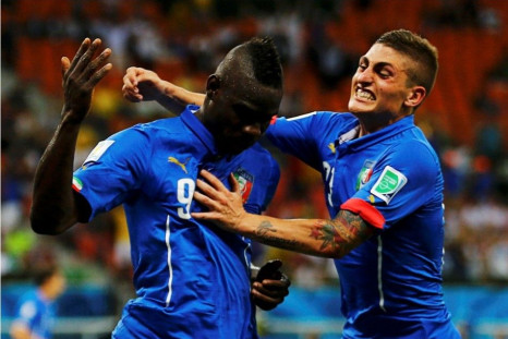 Italy&#039;s Balotelli celebrates his goal against England with Verratti during their 2014 World Cup Group D soccer match at the Amazonia arena in Manaus