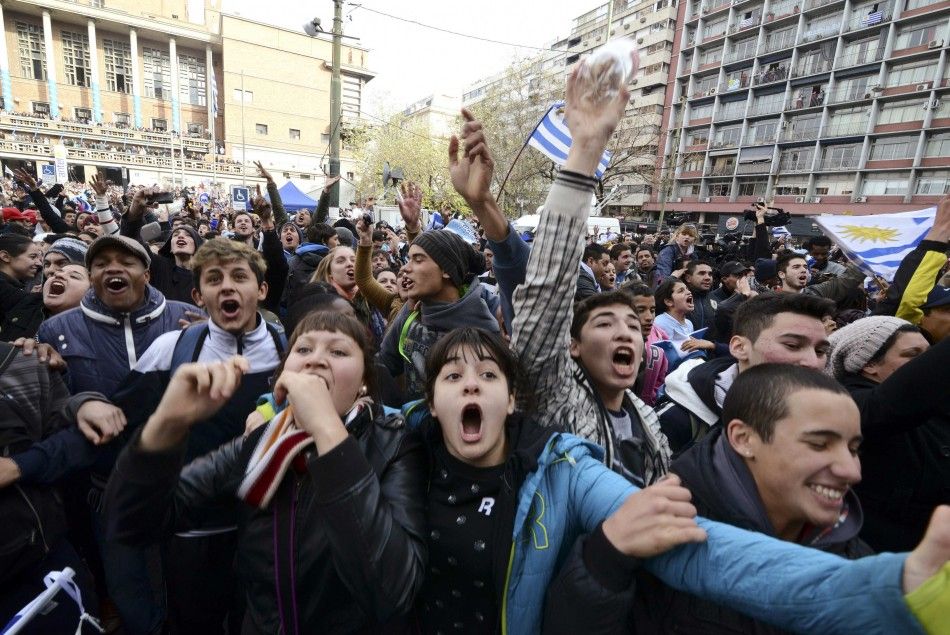 Uruguayan soccer fans