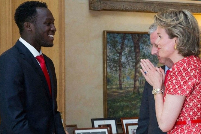 Belgian national soccer team player Romelu Lukaku (L) meets with Belgium&#039;s Queen Mathilde and King Philippe at the Royal Palace in Brussels July 7, 2014.