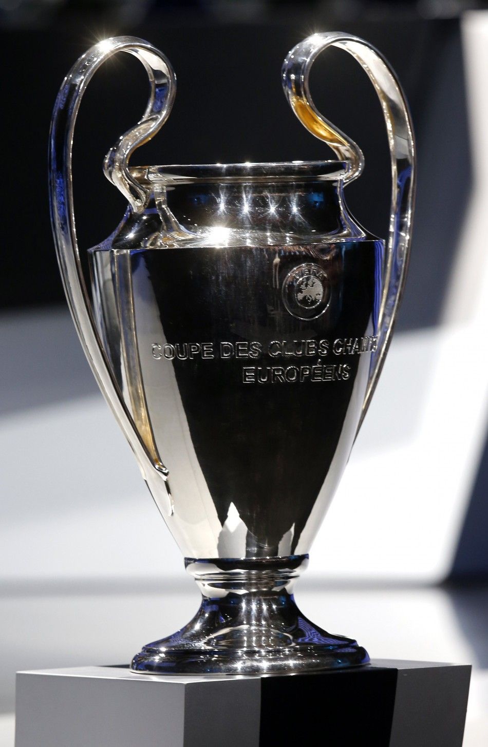 The Champions League soccer trophy is seen during the draw ceremony for the 20142015 Champions League soccer competition at Monacos Grimaldi Forum in Monte Carlo August 28, 2014. 