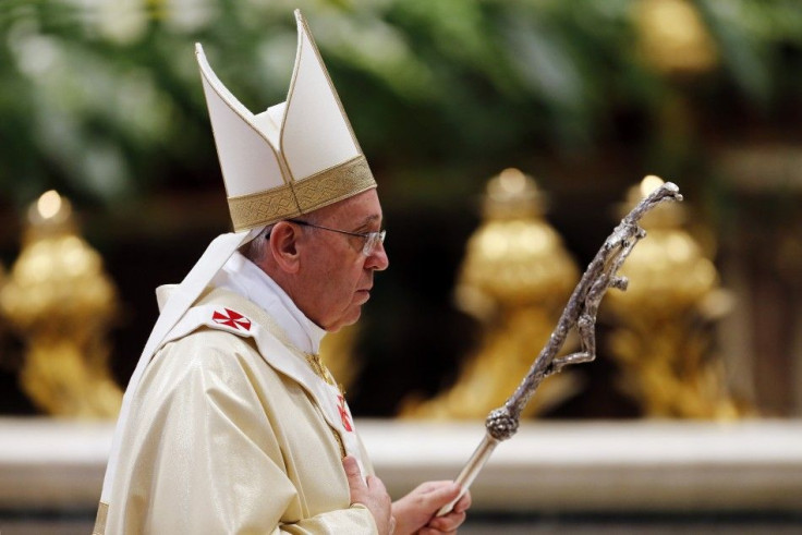 Pope Francis leaves after leading the Episcopal Ordination of Monsignor Fabio Fabene (not pictured) at Saint Peter&#039;s Basilica at the Vatican May 30, 2014. REUTERS/Giampiero Sposito