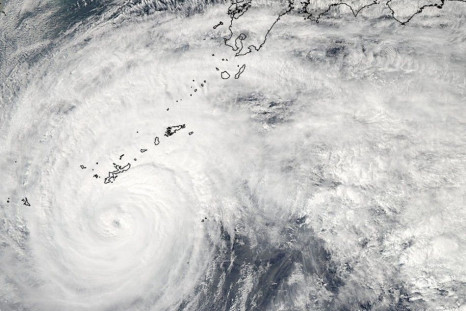 DATE IMPORTED:October 12, 2014A Moderate Resolution Imaging Spectroradiometer (MODIS) image from NASA&#039;s Aqua satellite shows Typhoon Vongfong in the Pacific Ocean, approaching Japan&#039;s main islands on its northward journey October 11, 2014. Pictu