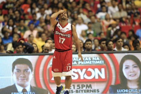 Manny Pacquiao in pro basketball debut
