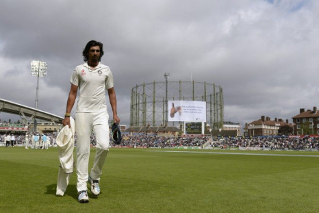 India&#039;s Ishant Sharma leaves the field during the fifth cricket test match against England at the Oval cricket ground, London August 17, 2014.