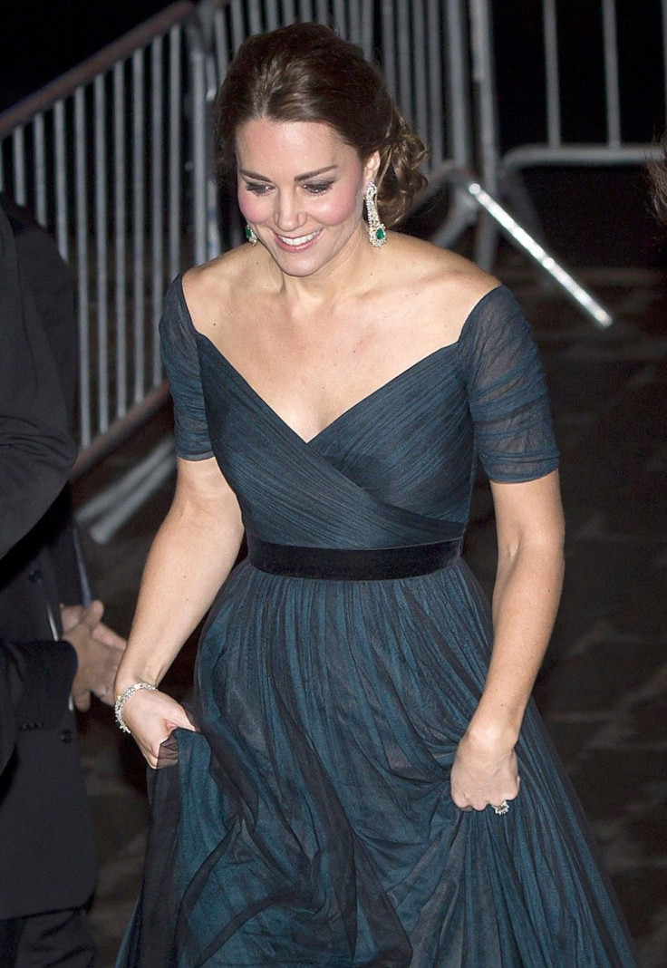 In PHOTO: Catherine, Duchess of Cambridge arrives at the Metropolitan Museum of Art to attend the St. Andrews 600th Anniversary Dinner in New York, December 9, 2014.