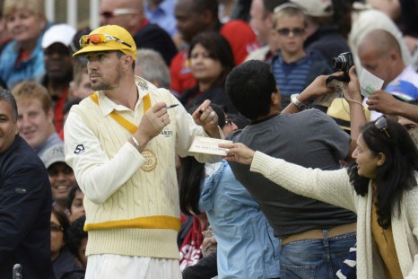 Rest of the World&#039;s Kevin Pietersen signs autographs during a cricket match against MCC to celebrate 200 years of Lord&#039;s at Lord&#039;s cricket ground in London, July 5, 2014.