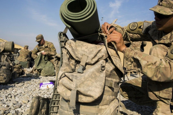 U.S. soldiers from Dragon Troop of the 3rd Cavalry Regiment continue preparations for their return home from Afghanistan at forward operating base Gamberi, in the Laghman province of Afghanistan, December 31, 2014. REUTERS/Lucas Jackson