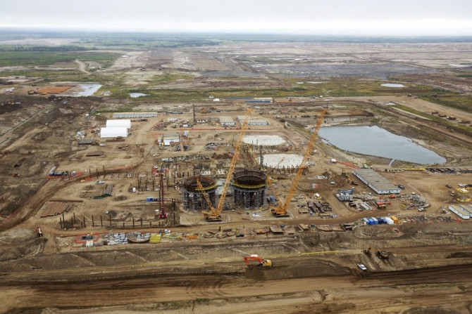 A construction site at the new Suncor Fort Hills tar sands mining operations near Fort McMurray, Alberta, September 17, 2014. In 1967 Suncor helped pioneer the commercial development of Canada's oil sands, one of the largest petroleum resource basins