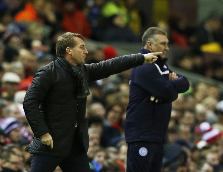 Liverpool manager Brendan Rodgers gives instructions to his players during their English Premier League soccer match against Leicester City at Anfield in Liverpool, northern England January 1, 2015.