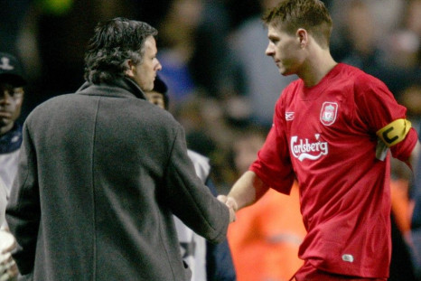 Chelsea&#039;s manager Mourinho shakes hands with Liverpool&#039;s captain Gerrard after their Champions League semi-final first leg soccer match in London. Chelsea&#039;s manager Jose Mourinho (L) shakes hands with Liverpool&#039;s captain Steven Gerrard