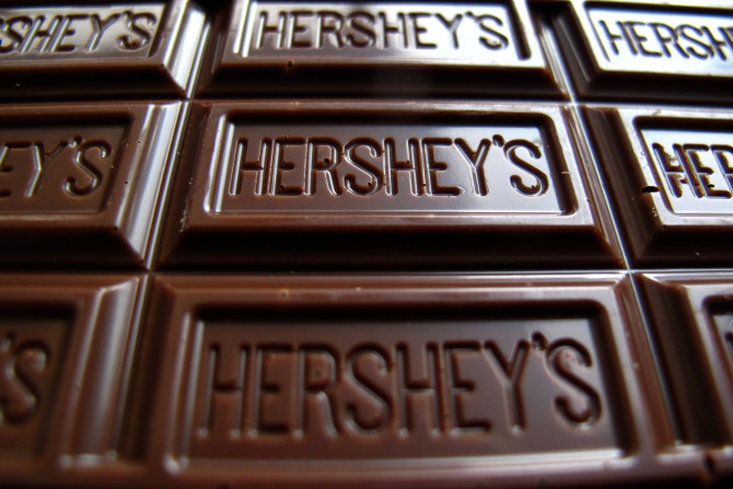 A Hershey's chocolate bar is shown in this photo illustration in Encinitas, California January 29, 2015. Chocolate maker Hershey Co reported a lower-than-expected quarterly revenue as demand for bakery and meat snacks hurt chocolate sales.   