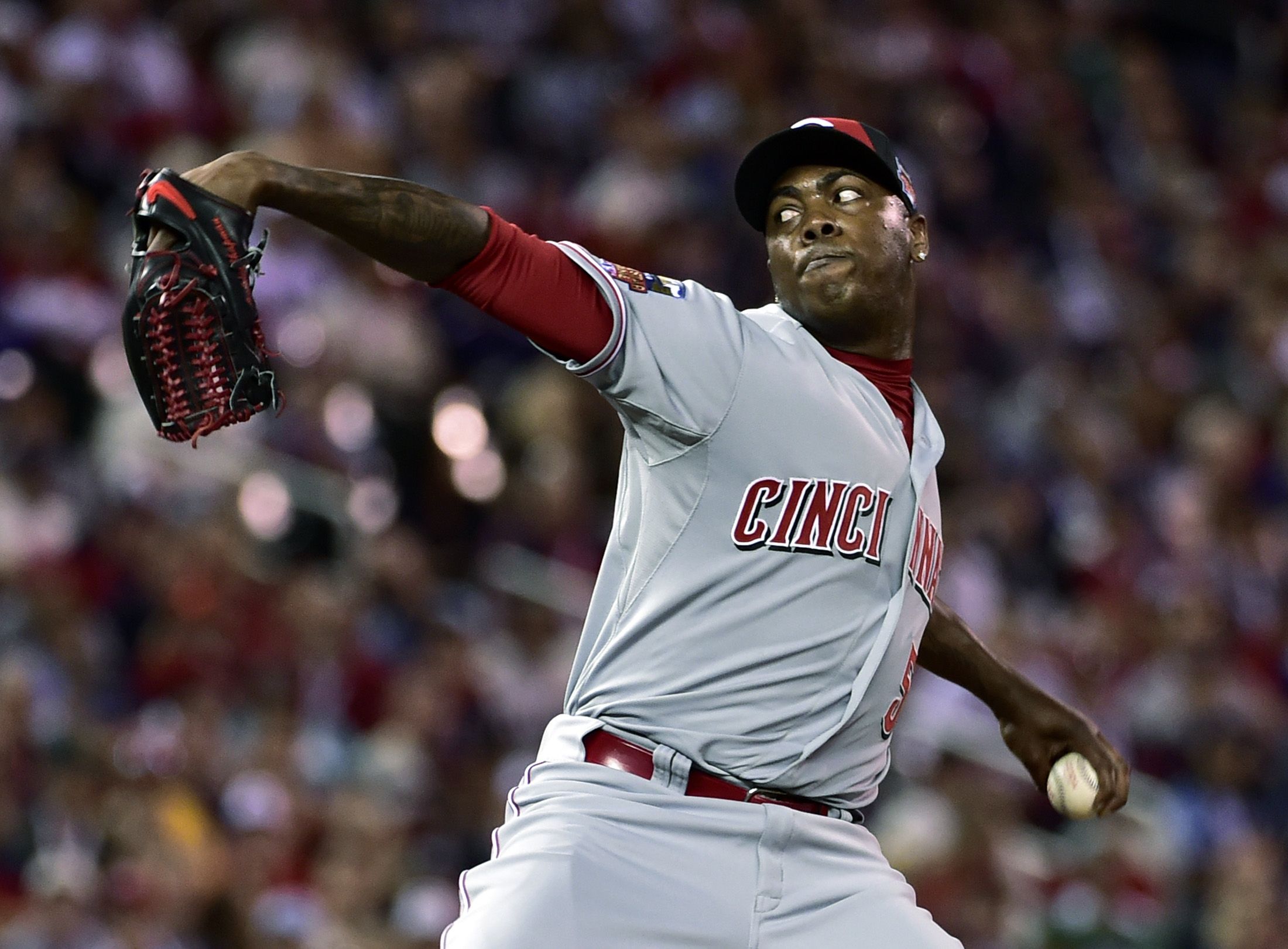 MLB News: Cincinnati Reds, Aroldis Chapman Agree On One-Year, $8.05M ...