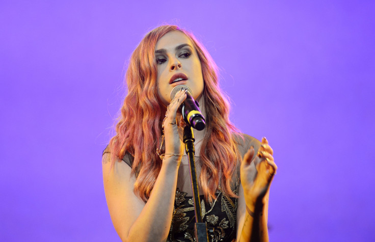 [8:13] Actress Rumer Willis performs a song during the L.A. Gay & Lesbian Center's annual "An Evening With Women" 