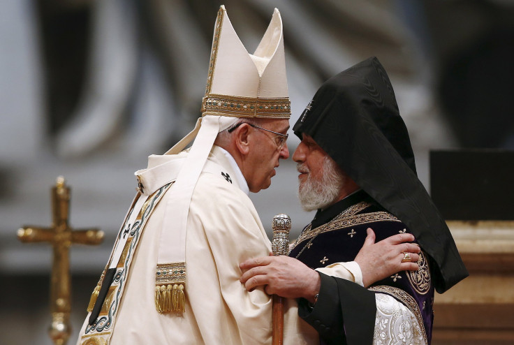 Pope Francis (L) embraces Catholicos of All Armenians Karekin II