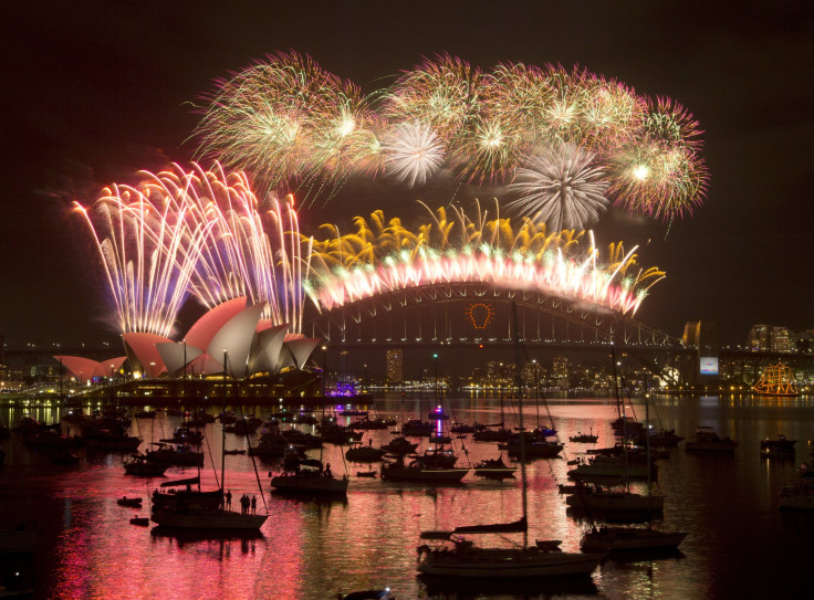 Fireworks in Sydney Harbour Bridge