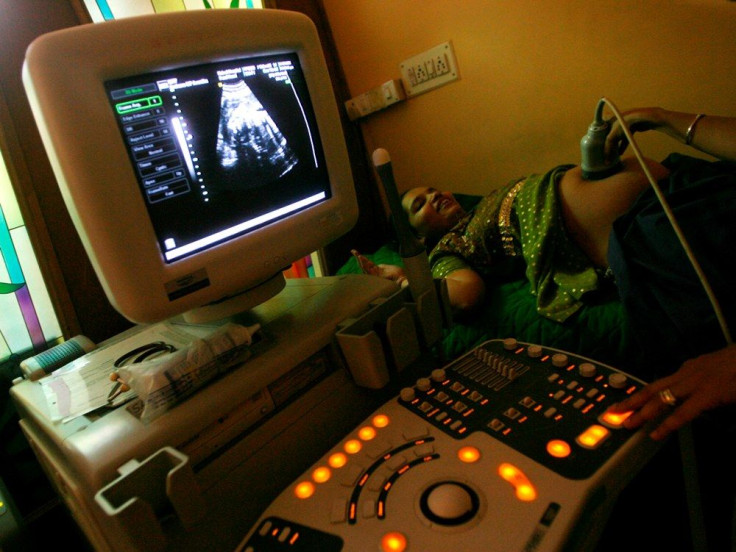 Woman gets fetal monitoring