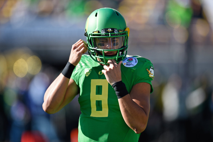 Oregon Ducks quarterback Marcus Mariota