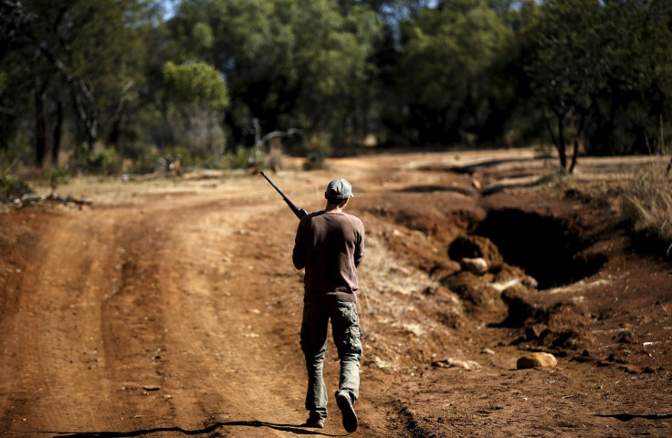  Hunting in the Iwamanzi Game Reserve 