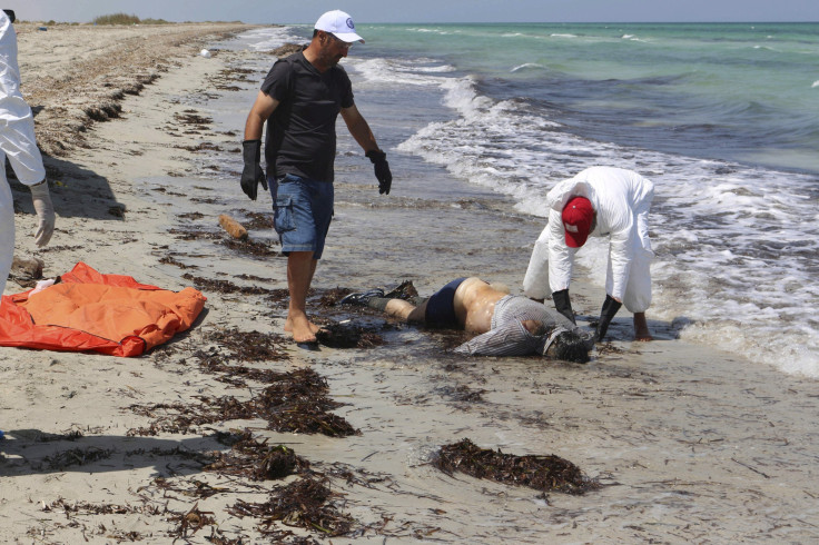 Libyan Red Crescent workers