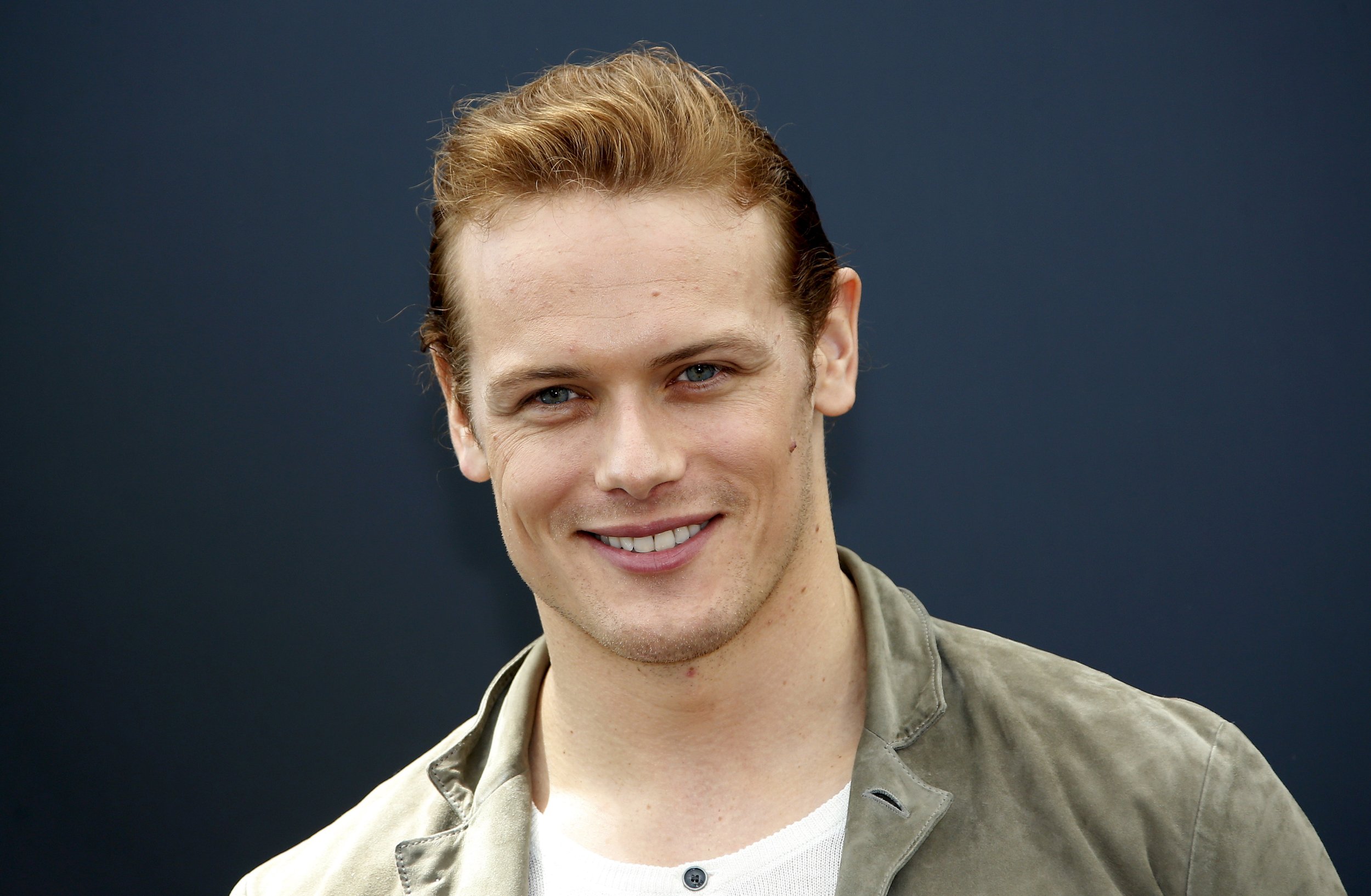 Outlander Tv Series Sam Heughan Takes A Break From Season 2 Filming To Tease Ultimate