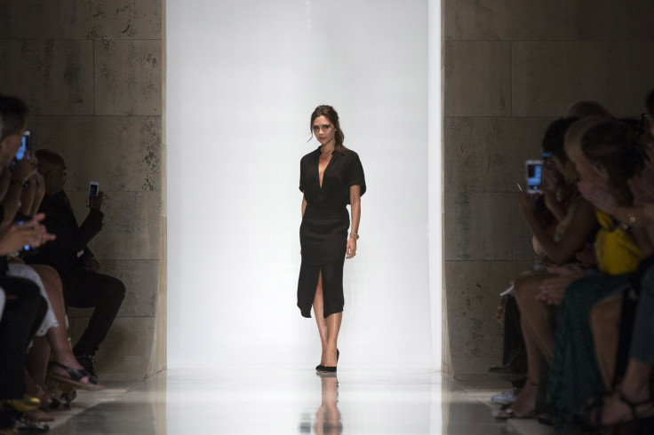 [11:07] Designer Victoria Beckham acknowledges attendees after presenting her Spring/Summer 2016 collection 