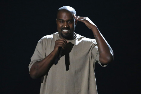 [14:53] Kanye West accepts the Video Vanguard Award 