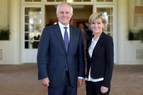 Malcolm Turnbull (L) poses with deputy party leader Julie Bishop