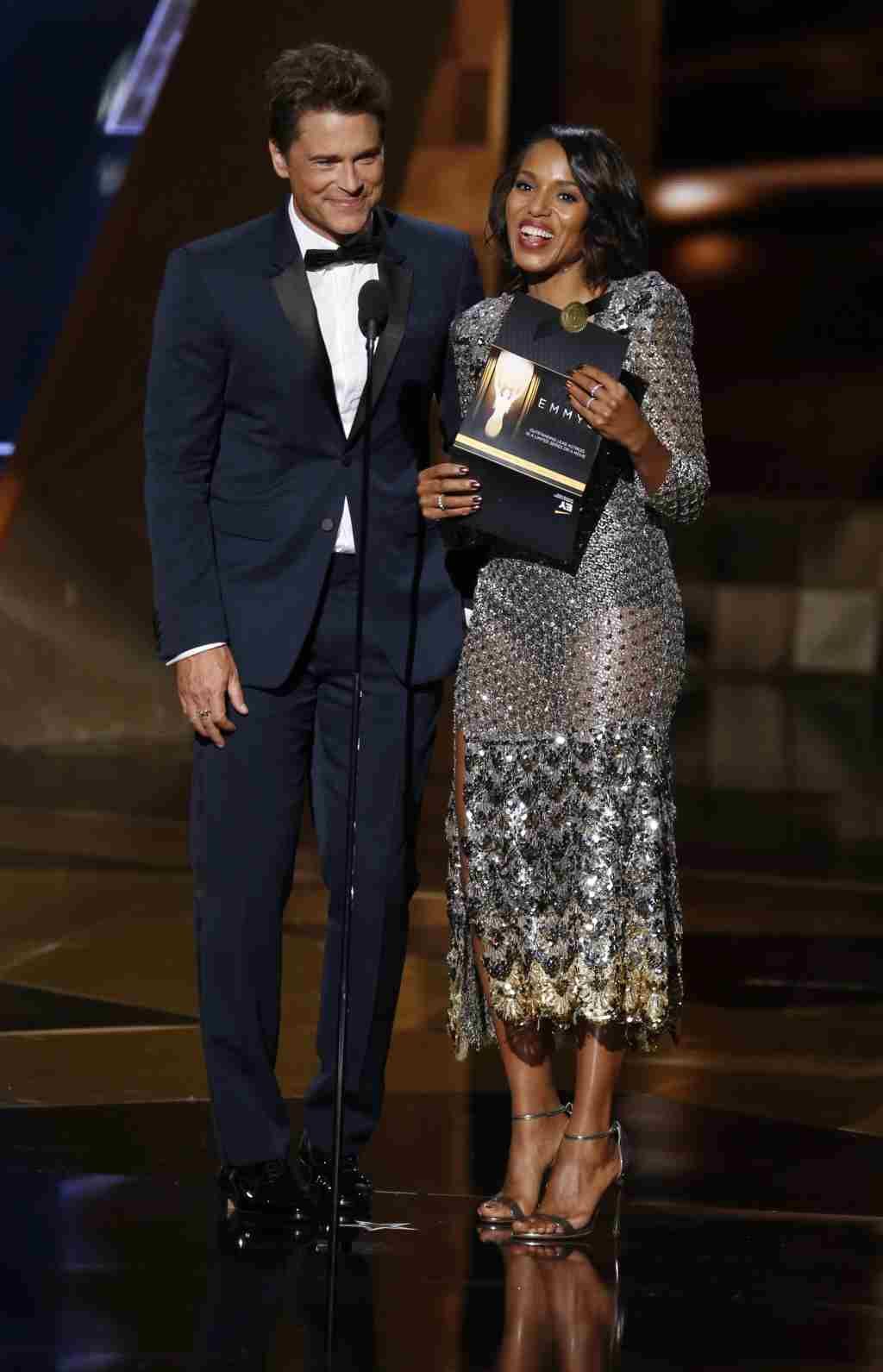 Presenters Rob Lowe and Kerry Washington at the Emmys 2015