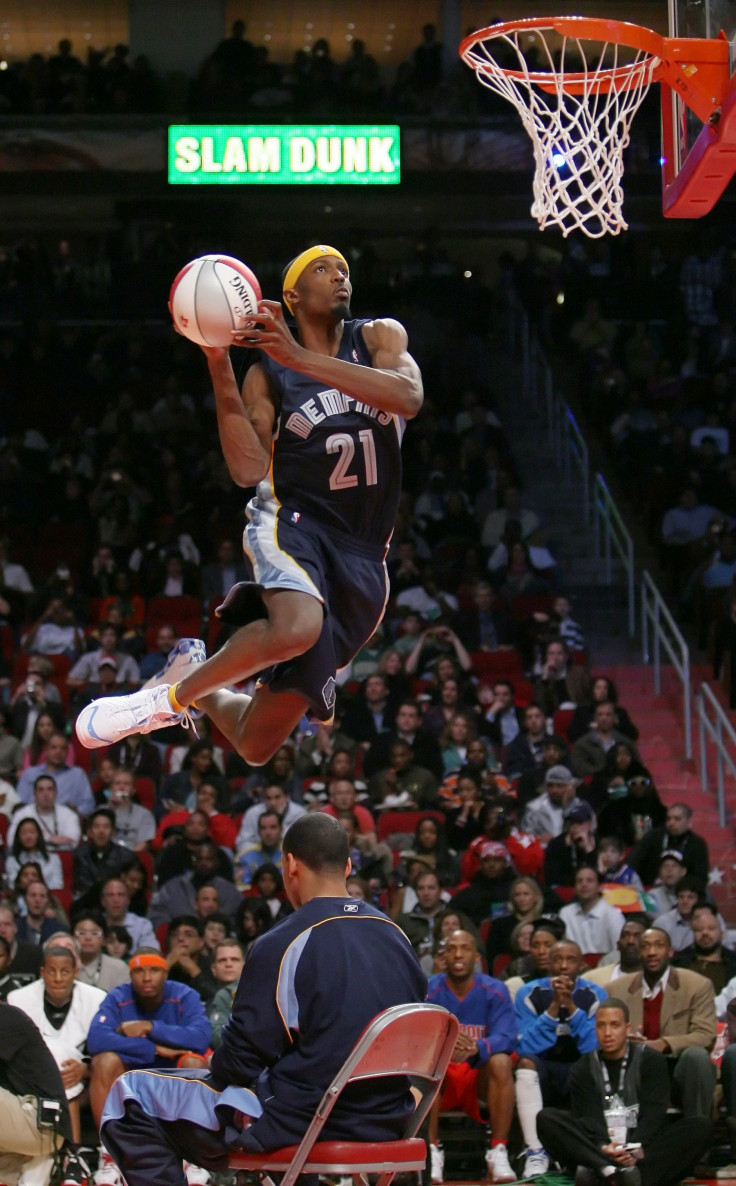 Warrick in the 2006 slam dunk contest