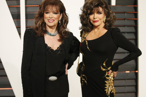 Actress Joan Collins (R) and writer Jackie Collins