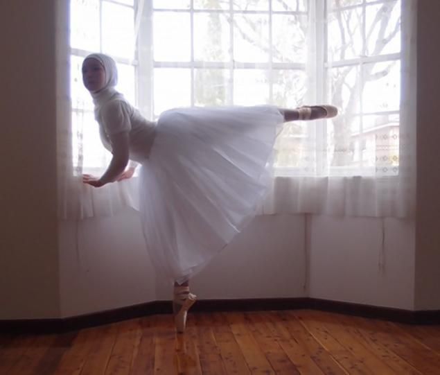 ballerina03f-2-web