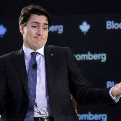 Canadian Prime Minister Justin Trudeau gestures during an interview with Bloomberg television in New York March 17, 2016. 