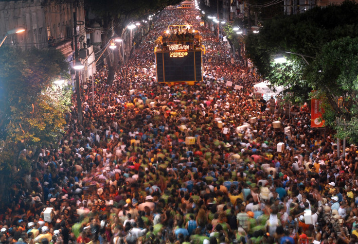 Bloco_da_camisinha_circuito_Campo_Grande_Salvador