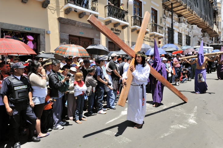 Quito_Proc_del_Jesus_del_Gran_Poder_2010_a