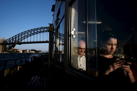 Sydney harbour bridge smartphone