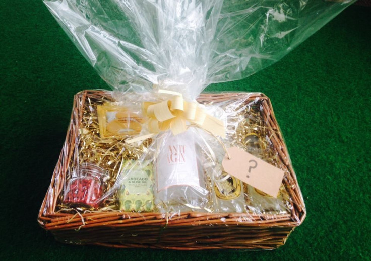 Anti-aGin Hamper