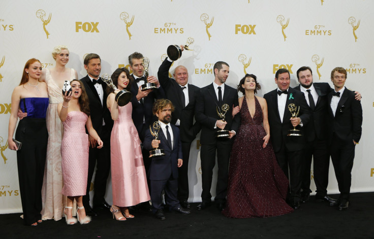 Game of Thrones cast takes group photo after winning outstanding drama series award