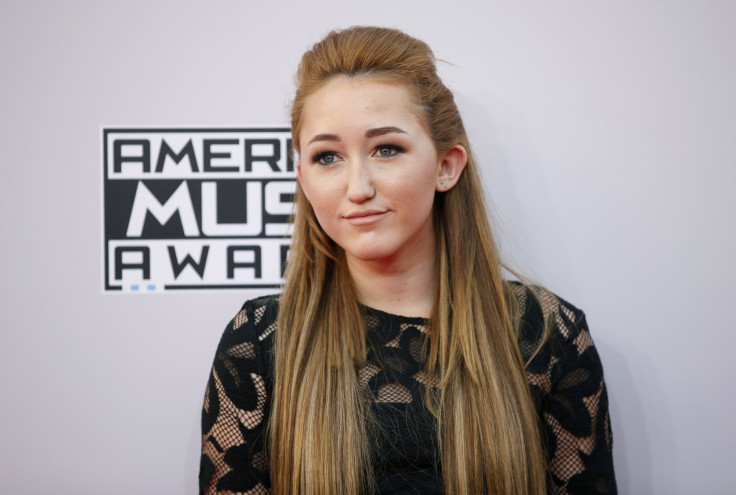 Noah Cyrus recording artist