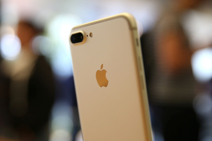 The new iPhone 7 smartphone is displayed inside an Apple Inc. store in Los Angeles, California, U.S., September 16, 2016.