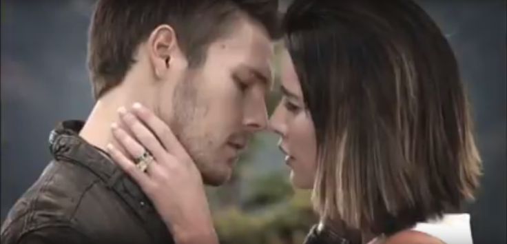 Scott Clifton and Jacqueline MacInnes Wood