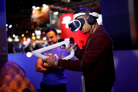 A man plays Farpoint on a Sony PlayStation VR
