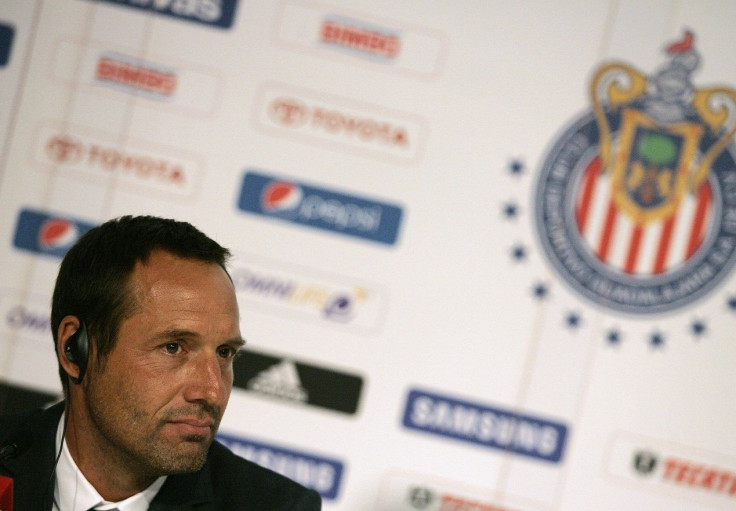 Soccer coach John van 't Schip attends a news conference in Guadalajara May 25, 2012.