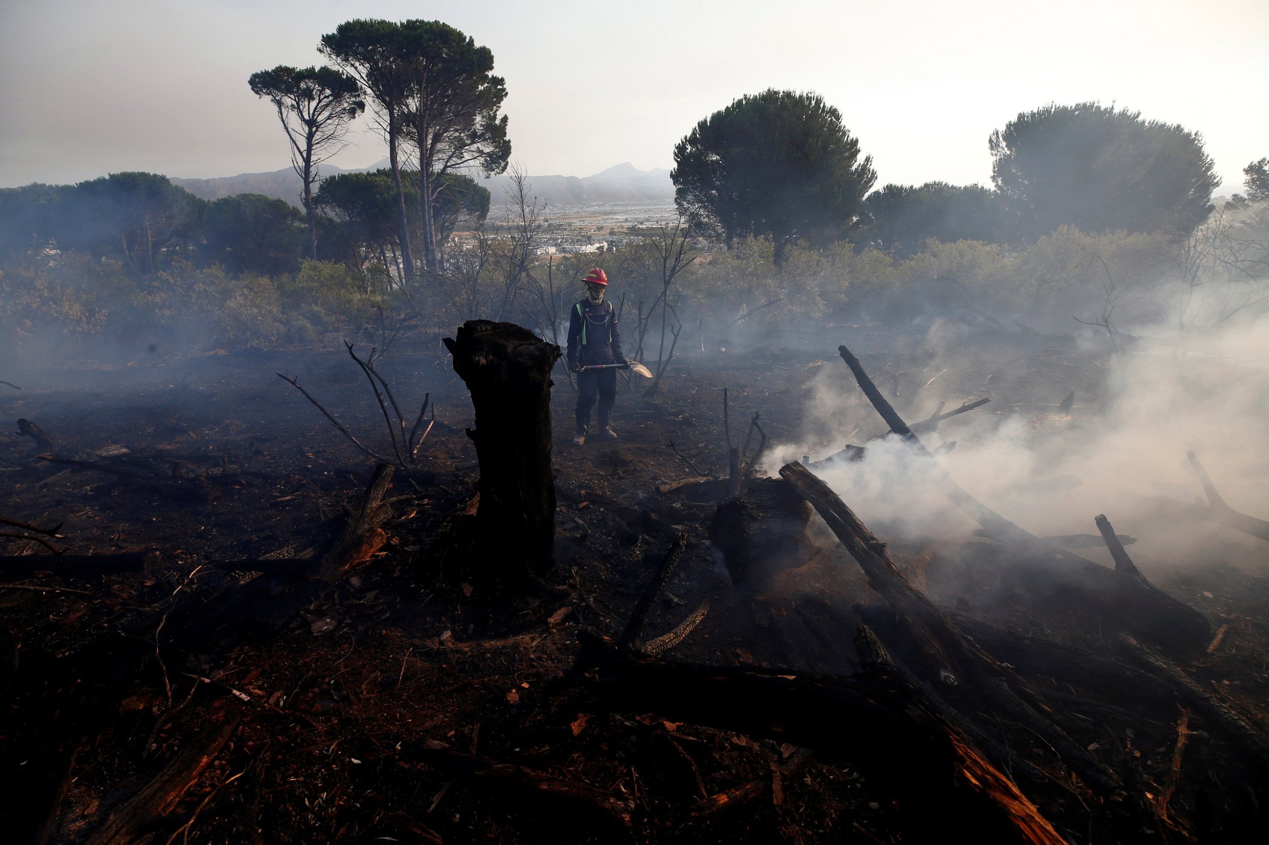 Perth Fire Threatens Homes, Properties; Emergency Warning Issued